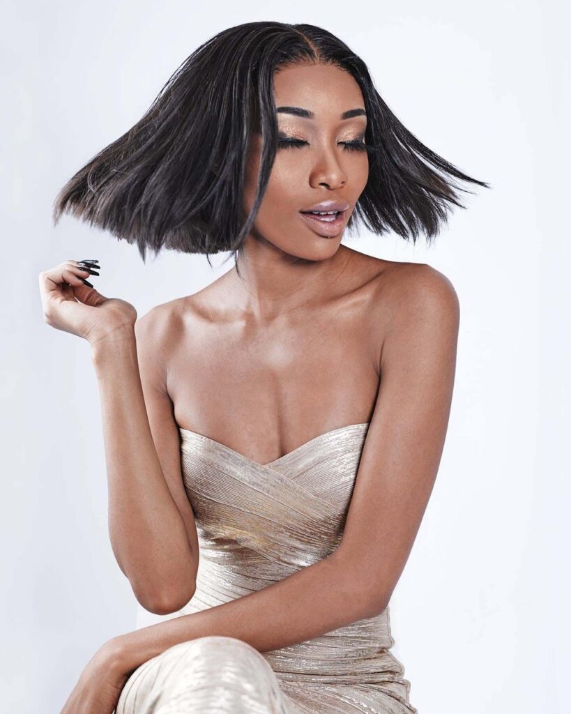 Wig installation at Ultra Beauty Genève afro hair extensions salon in Geneva